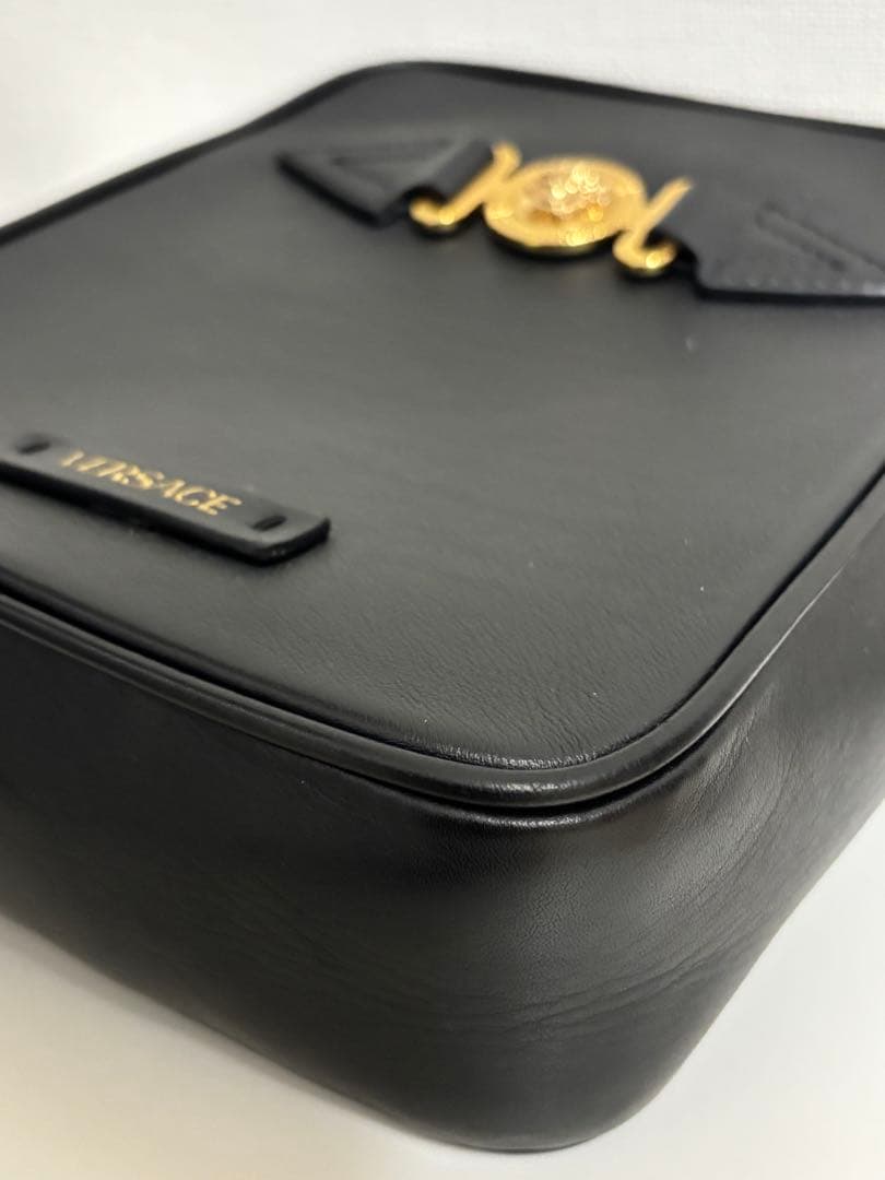 VERSACE⭐︎メデューサビギーメッセンジャーバッグ
