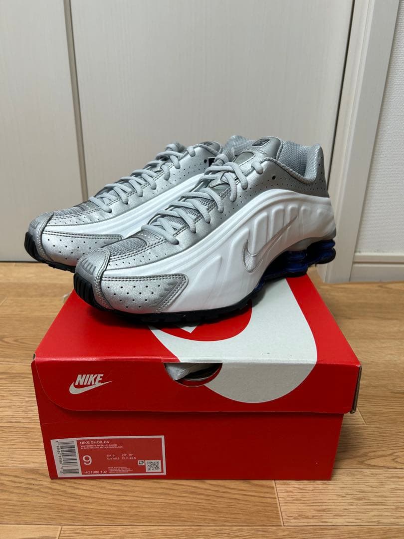 新品未使用　Nike shox　R4 27センチ
