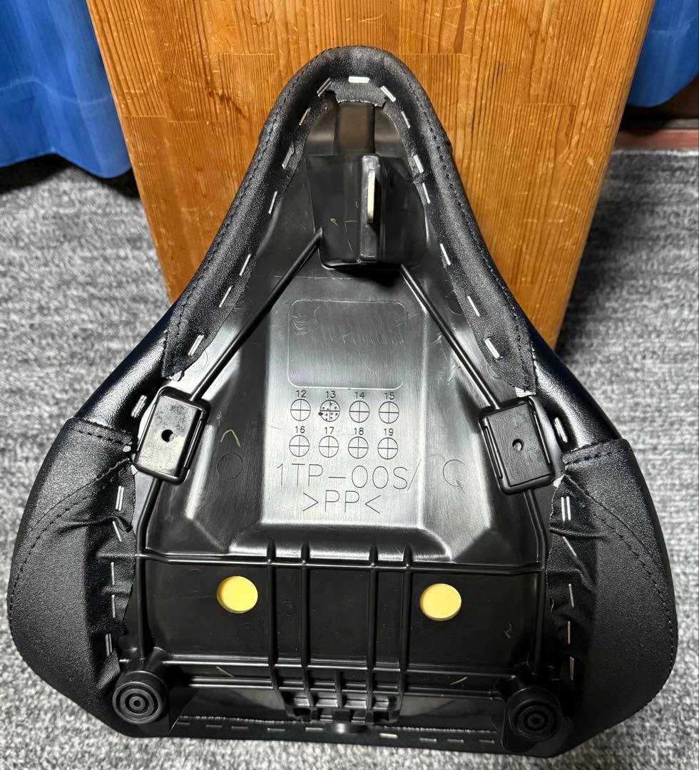 美品 ほぼ未使用 YAMAHA ヤマハ BOLT ボルト 純正 シート