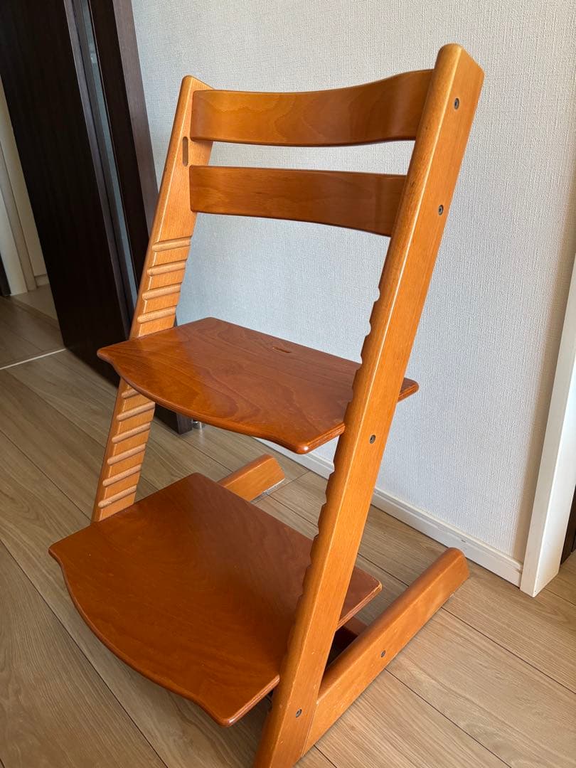 ストッケ トリップトラップ チェリー 新型 シリアルナンバー有り