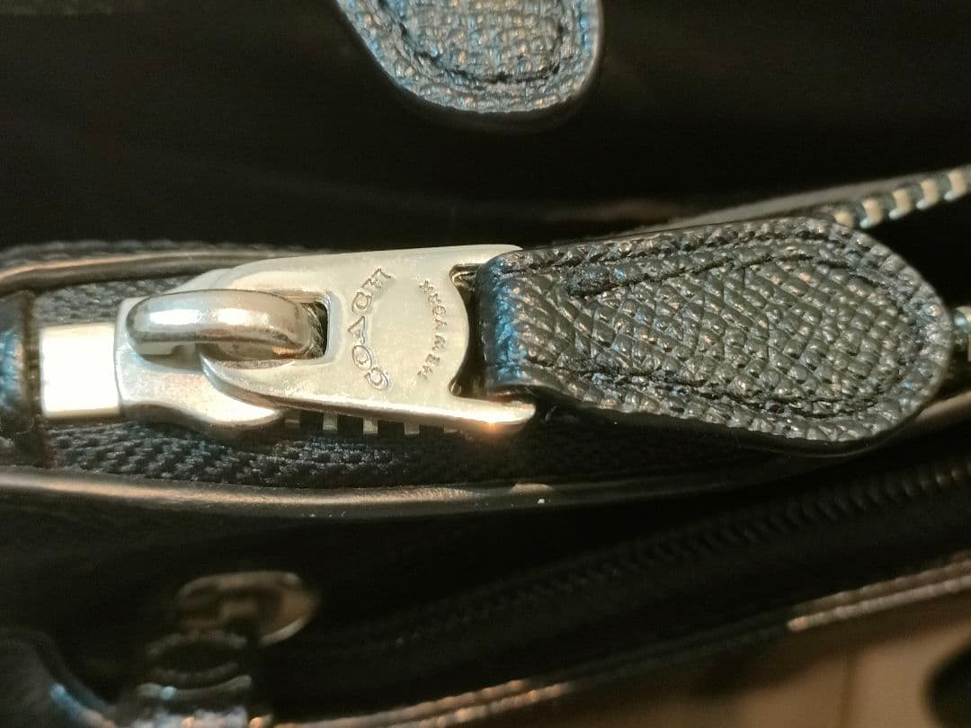 【美品】コーチ　メトロポリタン　F59141 ブラック　サフィアーノレザー