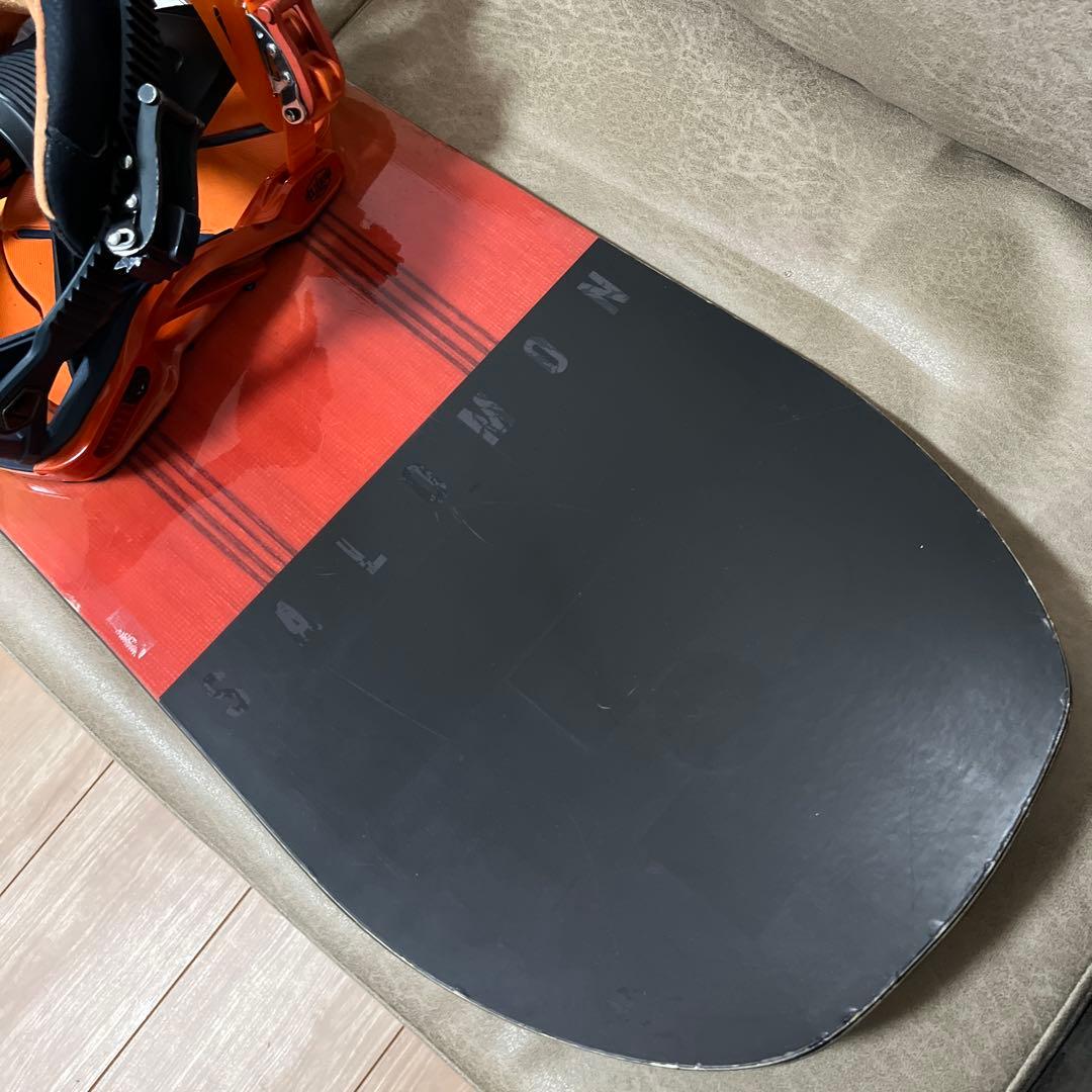 SALOMON SUPER 8 157 × SALOMON Hologram M