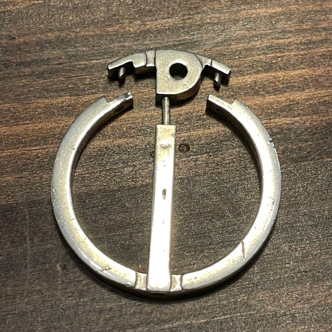 ダンヒル　dunhillシルバー製　dマークキーホルダー ケース付き