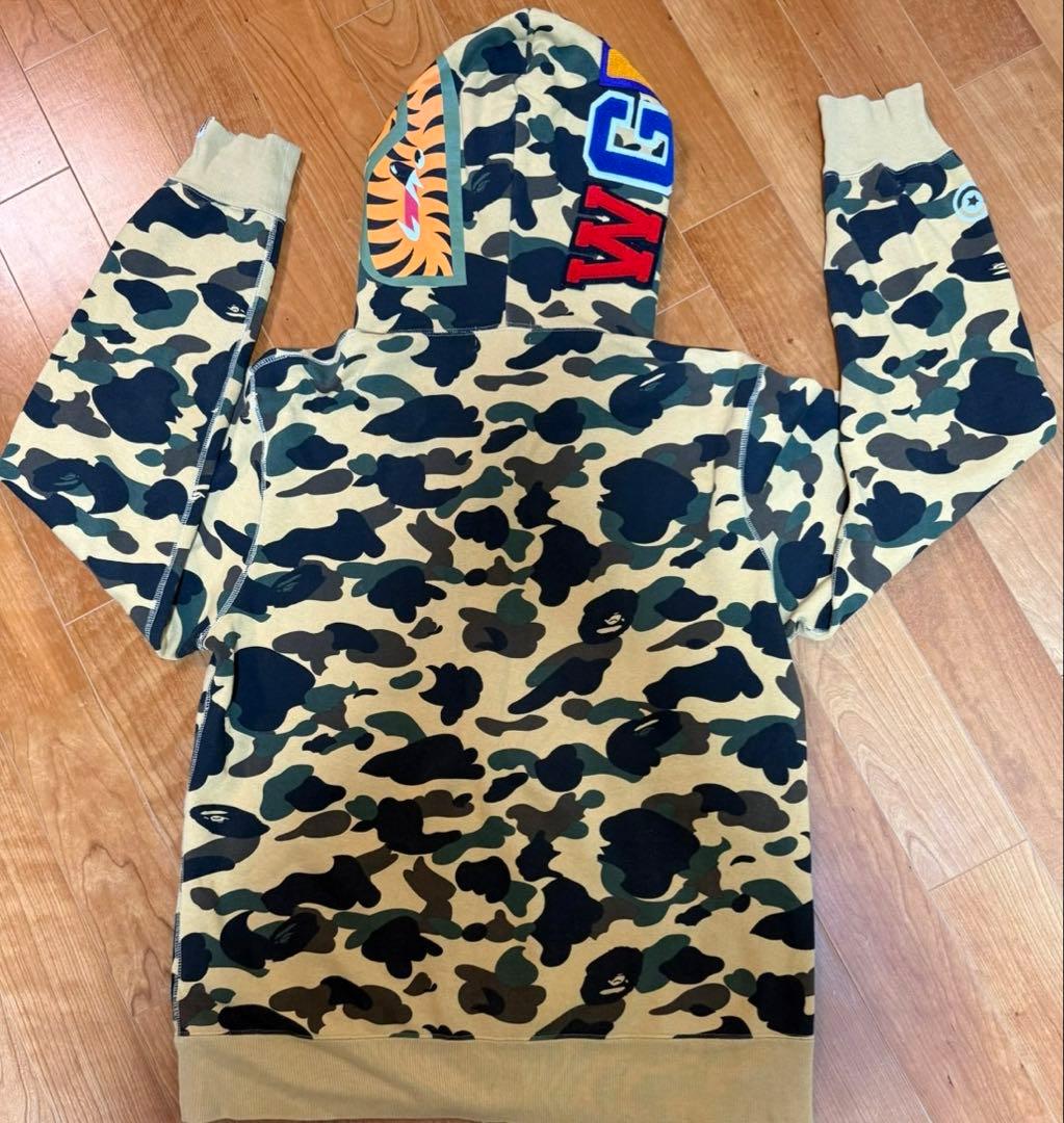 A BATHING APE シャークパーカー　2XL