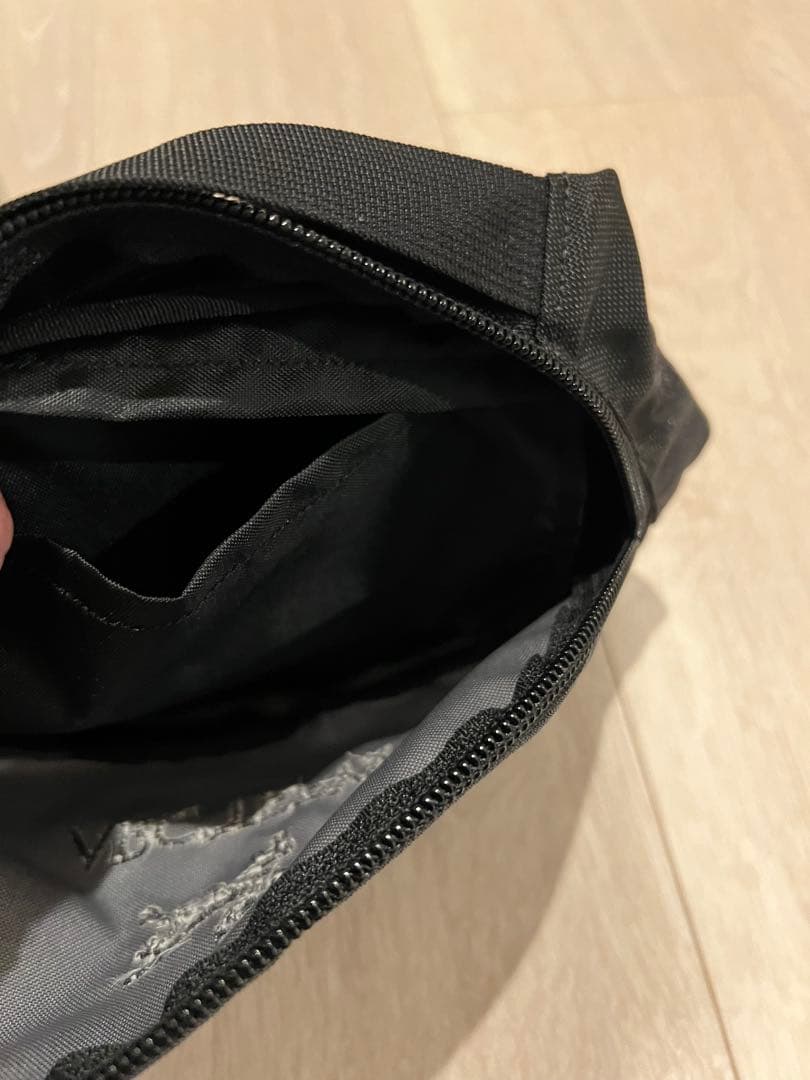 【新品】ARC'TERYX BEAMSコラボ　ボディバッグ色違い計２品