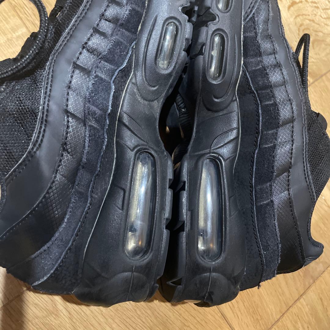 ナイキ エアマックス95 エッセンシャルトリプル ブラック2021年製