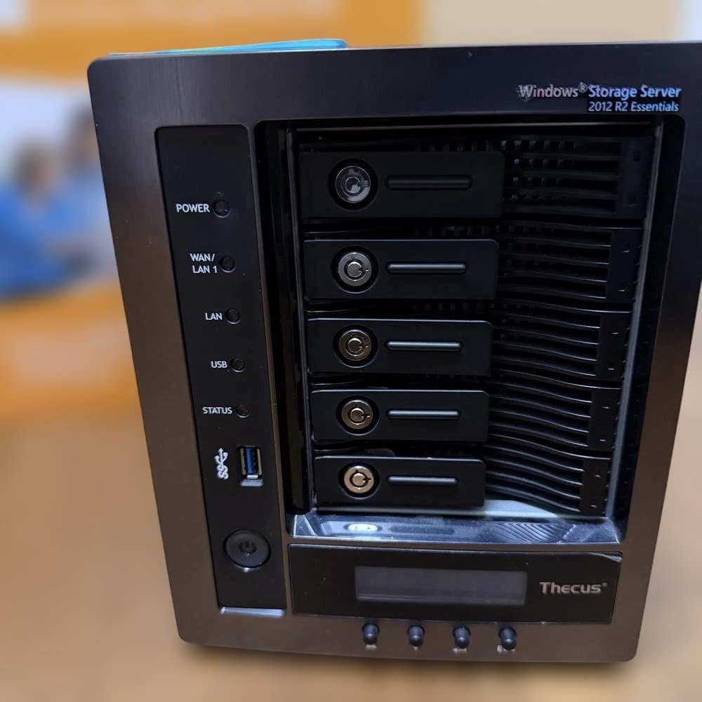【メモリ16GB増設済】Thecus W5810 5ベイNASケース