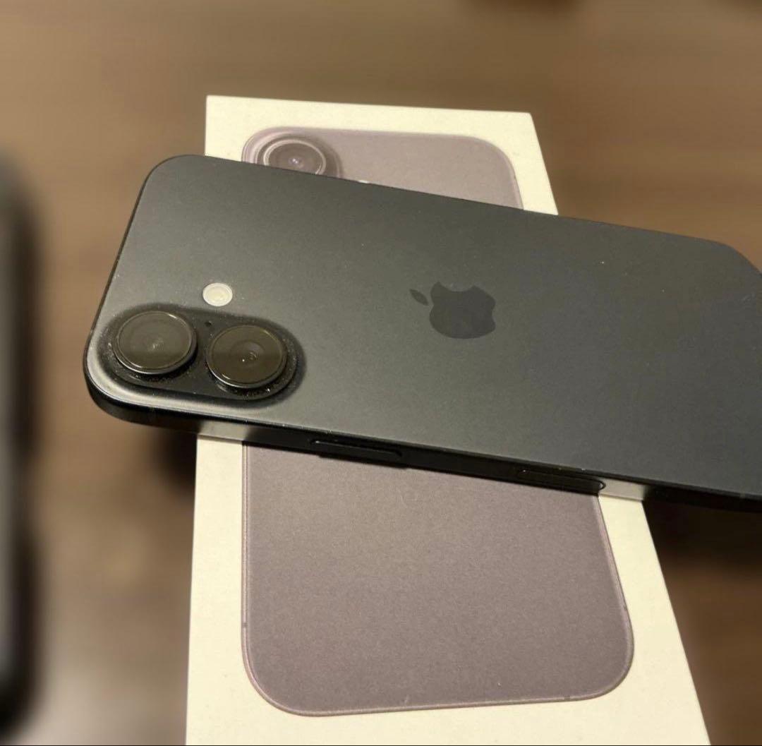 Apple iPhone 16 本体