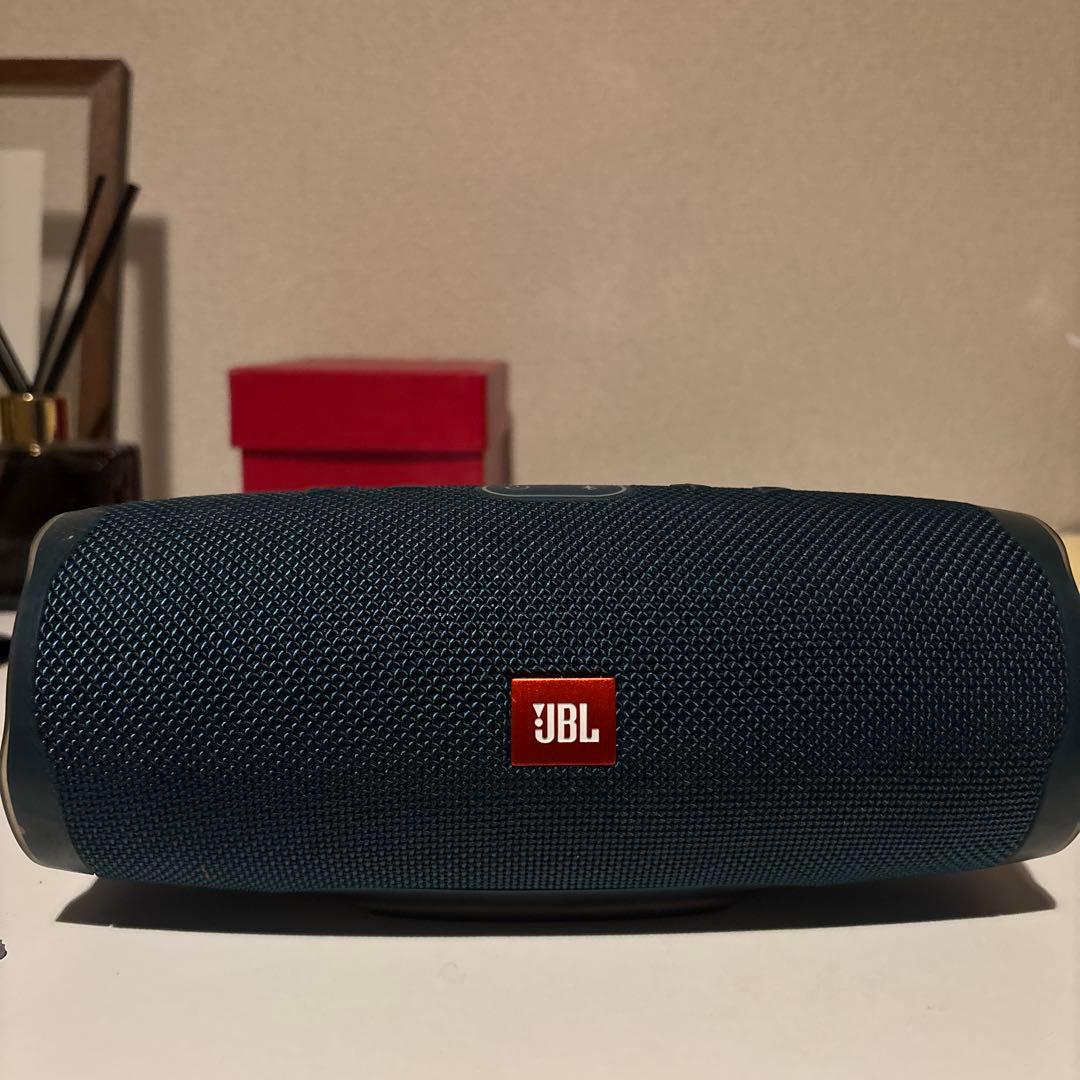 JBL CHARGE4 Bluetoothスピーカー