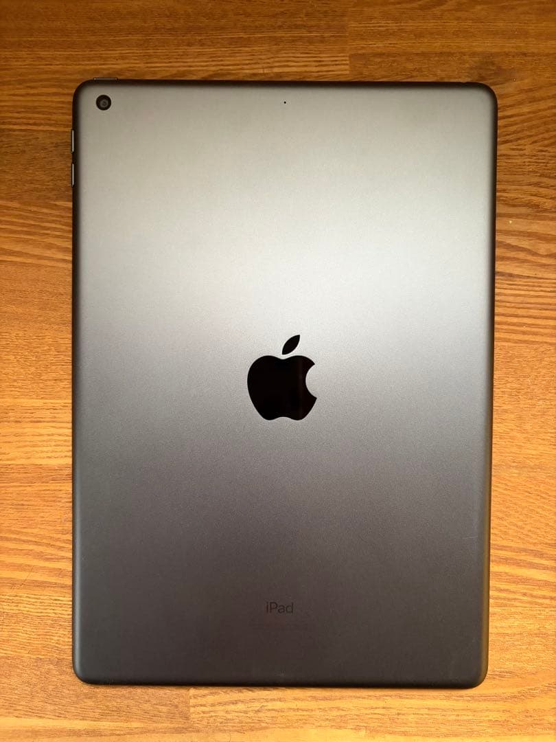 【美品】iPad 第9世代 64GB 10.2インチ スペースグレー