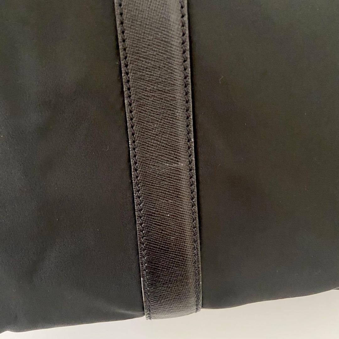 美品　PRADA ボストンバッグ　ナイロン　ブラック　サフィアーノ　三角プレート