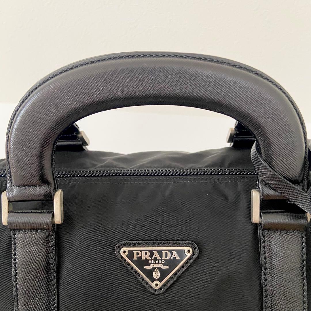 美品　PRADA ボストンバッグ　ナイロン　ブラック　サフィアーノ　三角プレート