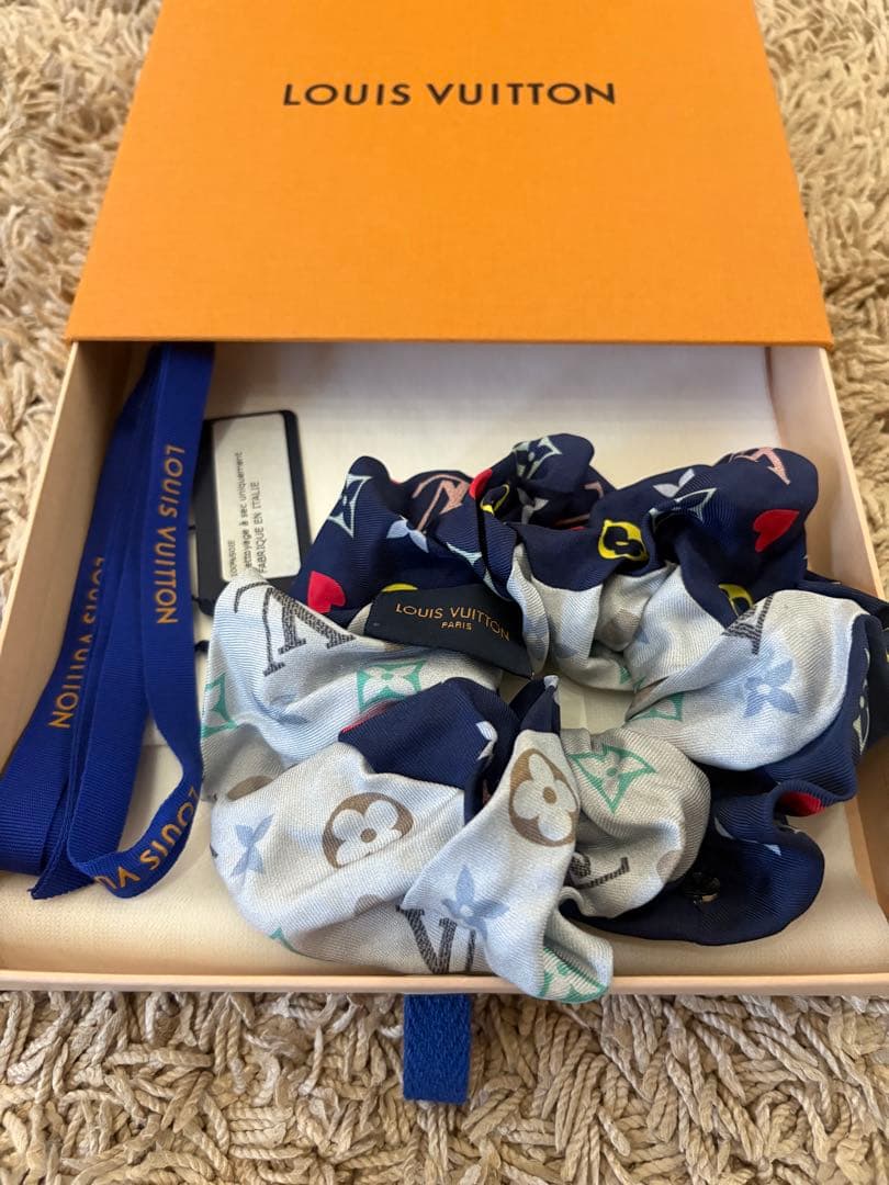 LOUIS VUITTON ルイビィトン　 モノグラムシュシュ ネイビー正規品