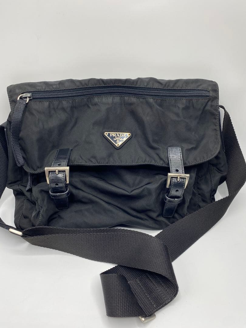 PRADA ナイロン×レザー　レディース　ショルダーバッグ　斜めがけ　三角ロゴ