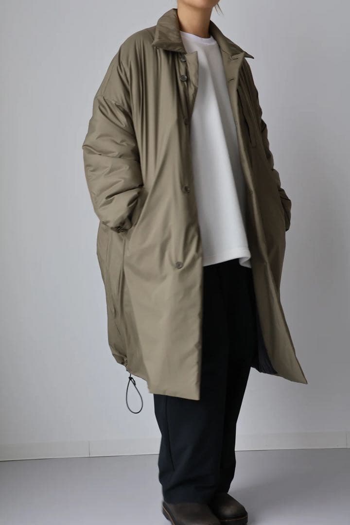 MIC. PUFF OVER COAT ユニセックス　ブラック