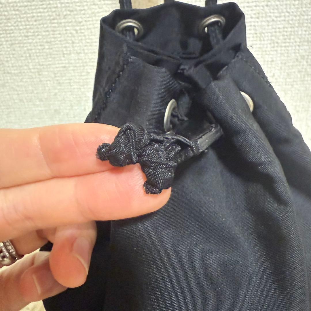 PRADA　アクセサリーポーチ　ブラック　ナイロン 巾着