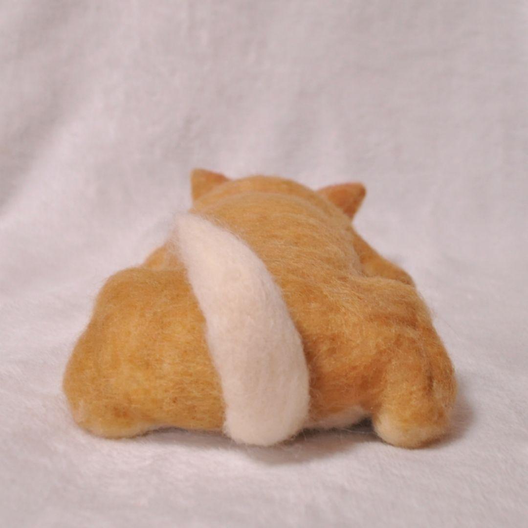 羊毛フェルト♡おねんねする柴犬