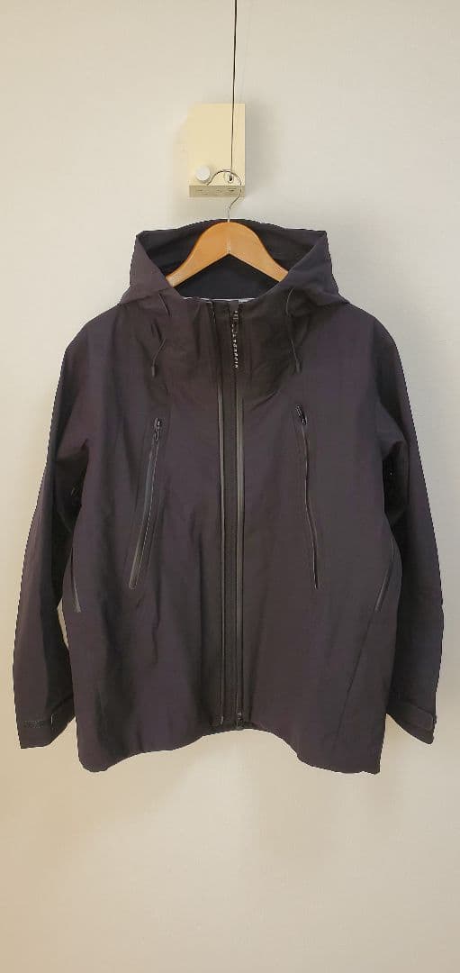 新品同様　2025年購入　デサントオルテライン　クレアス　黒　M