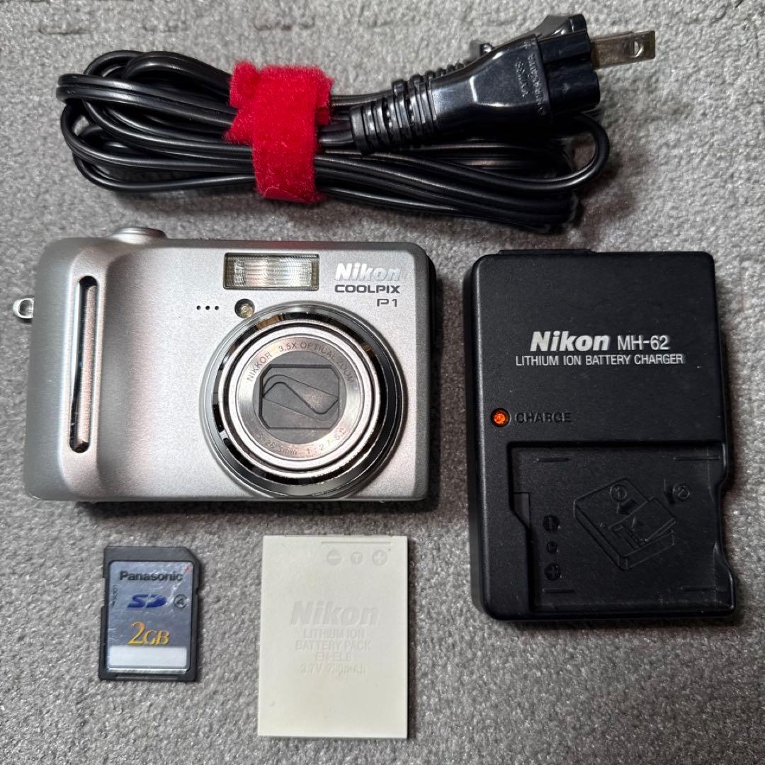 ☆動作OK Nikon coolpix P1 バッテリー&充電器&SDカード付き