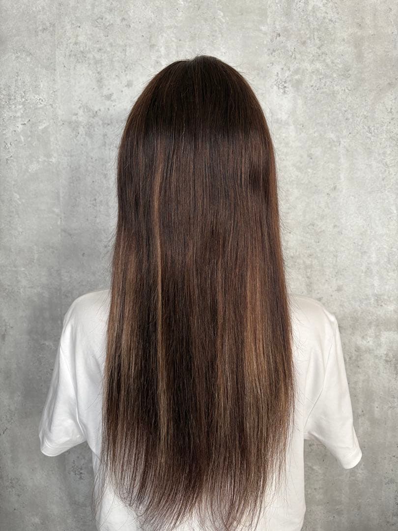 【新品】人毛100%フルウィッグ｜ブラウンハイライト｜自然なもみあげ｜ロング