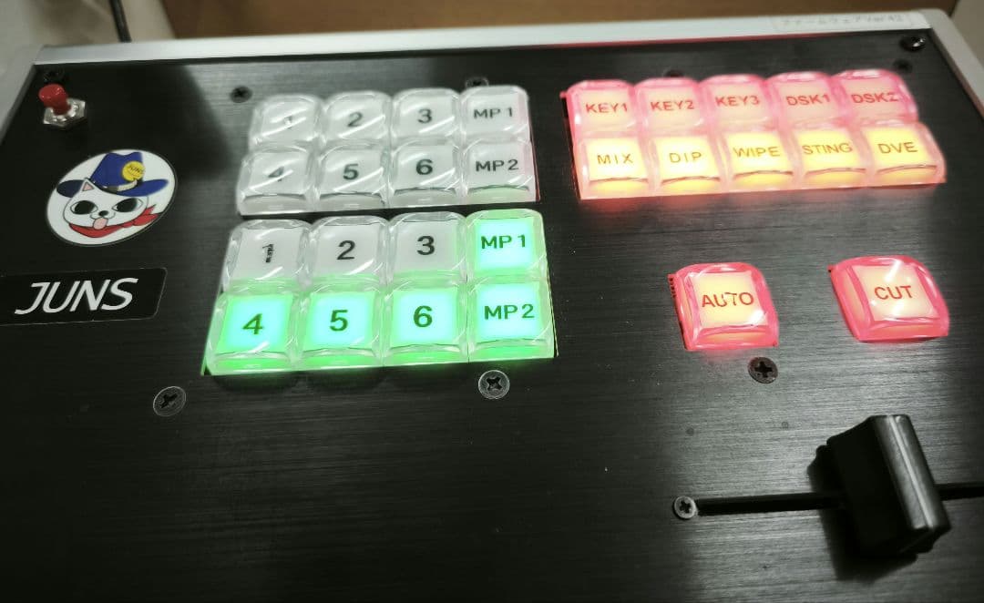 LiveCommand2 ATEM対応ハードウェアコントローラー　スイッチャー