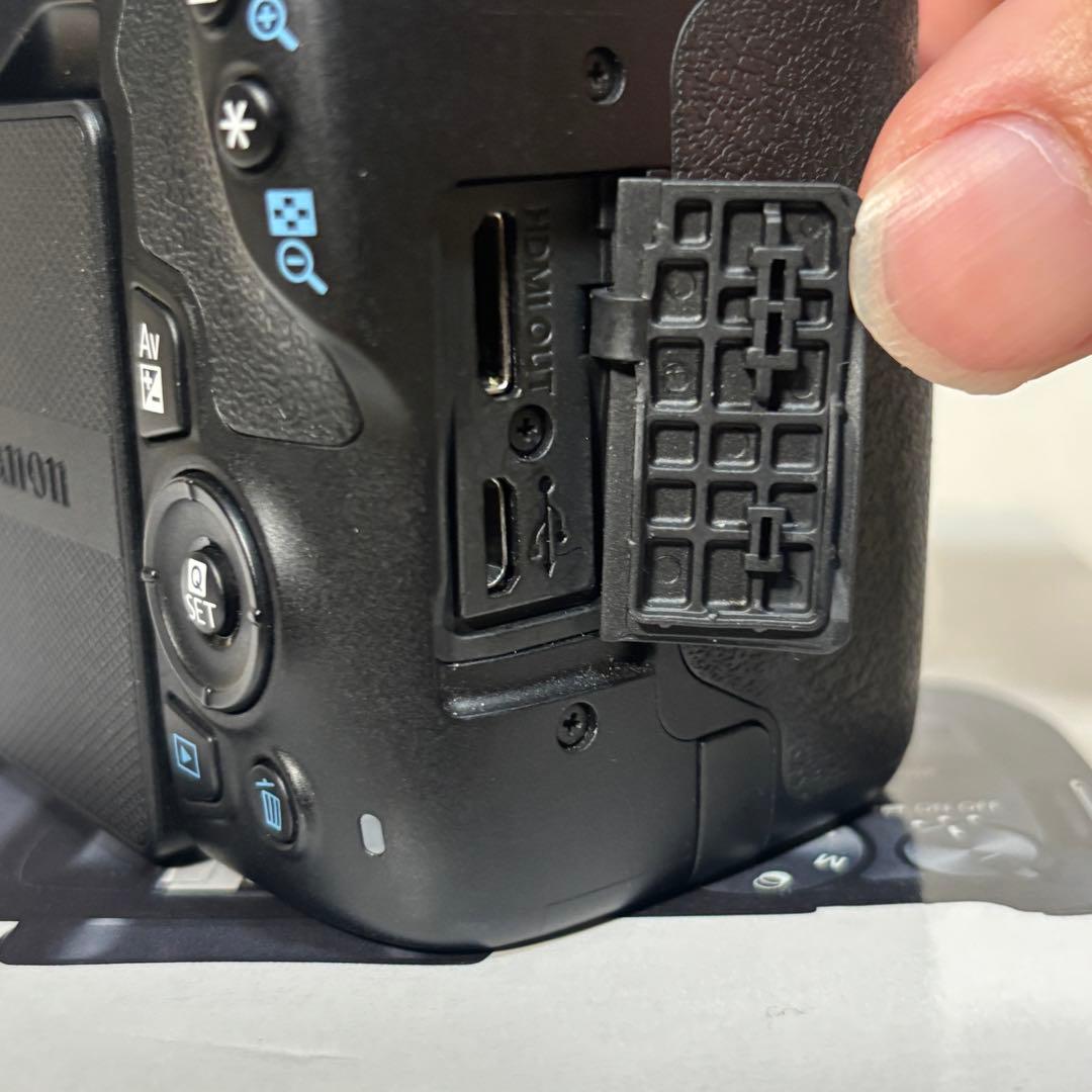 Canon EOS kiss x10 レンズキット 一眼レフ 箱付き