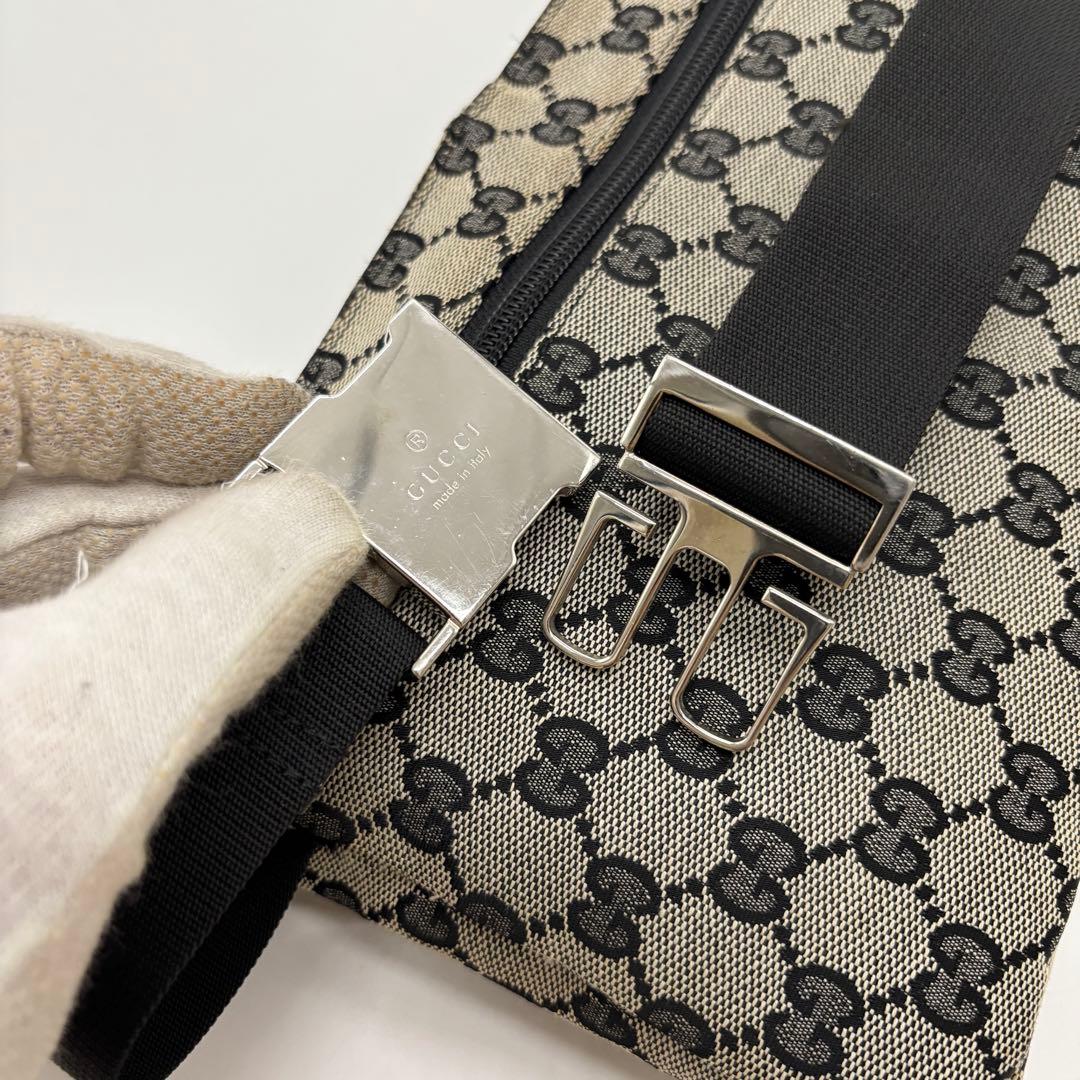 美品 ✨ GUCCI ボディバック ウエストポーチ GG柄