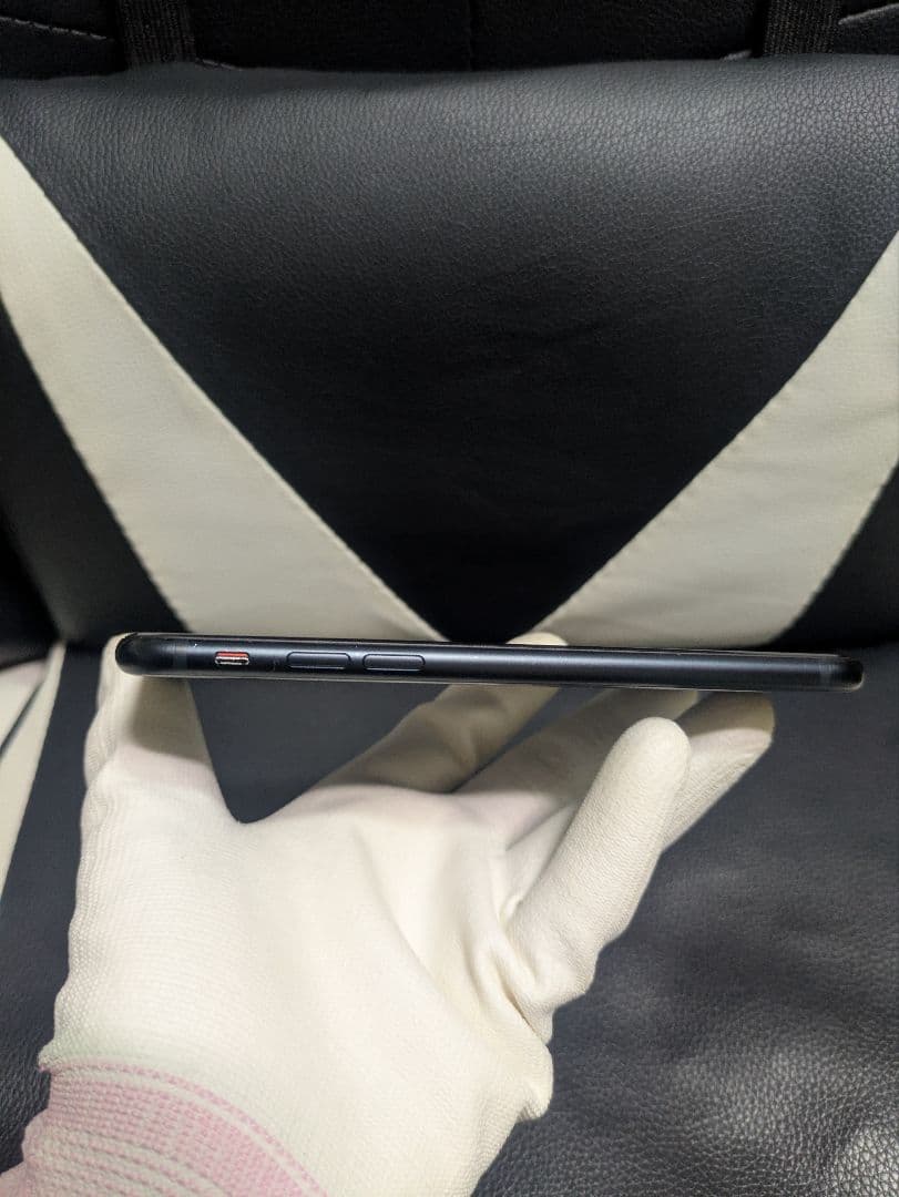 良品　iPhone　se3 第3世代　64gb SIMフリー　黒　ブラック62