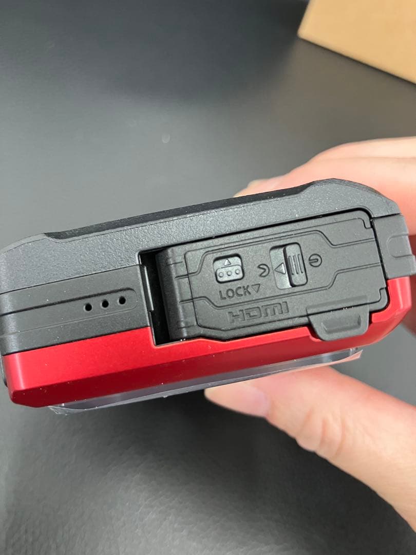 新品未使用！OM SYSTEM TG-7 デジタルカメラ　赤　レッド