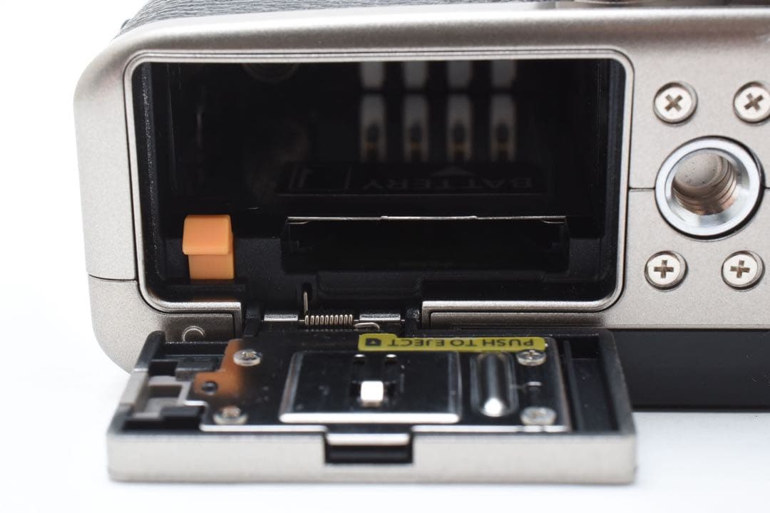 【新品級】FUJIFILM X-T100 ミラーレス一眼　Wi-Fi搭載