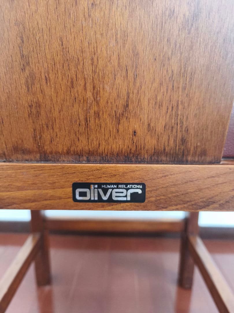 あ*る様 Oliverアンティークチェア　oliver human ations