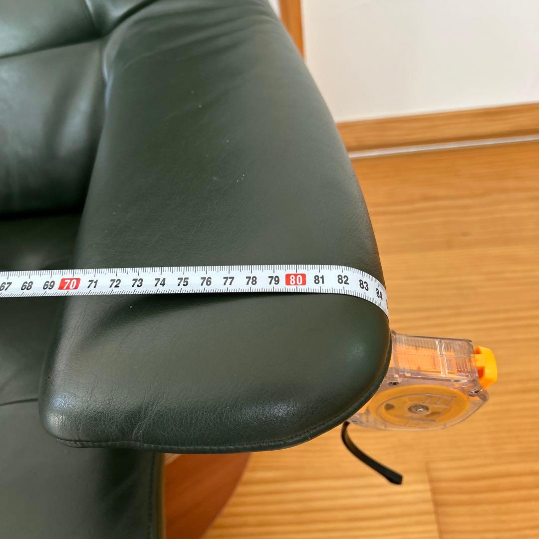 カリモク　ザファーストM