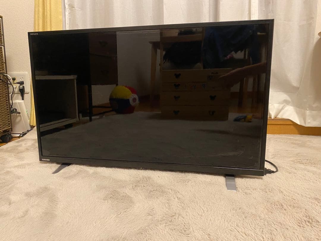 液晶テレビ 32型　TOSHIBA REGZA