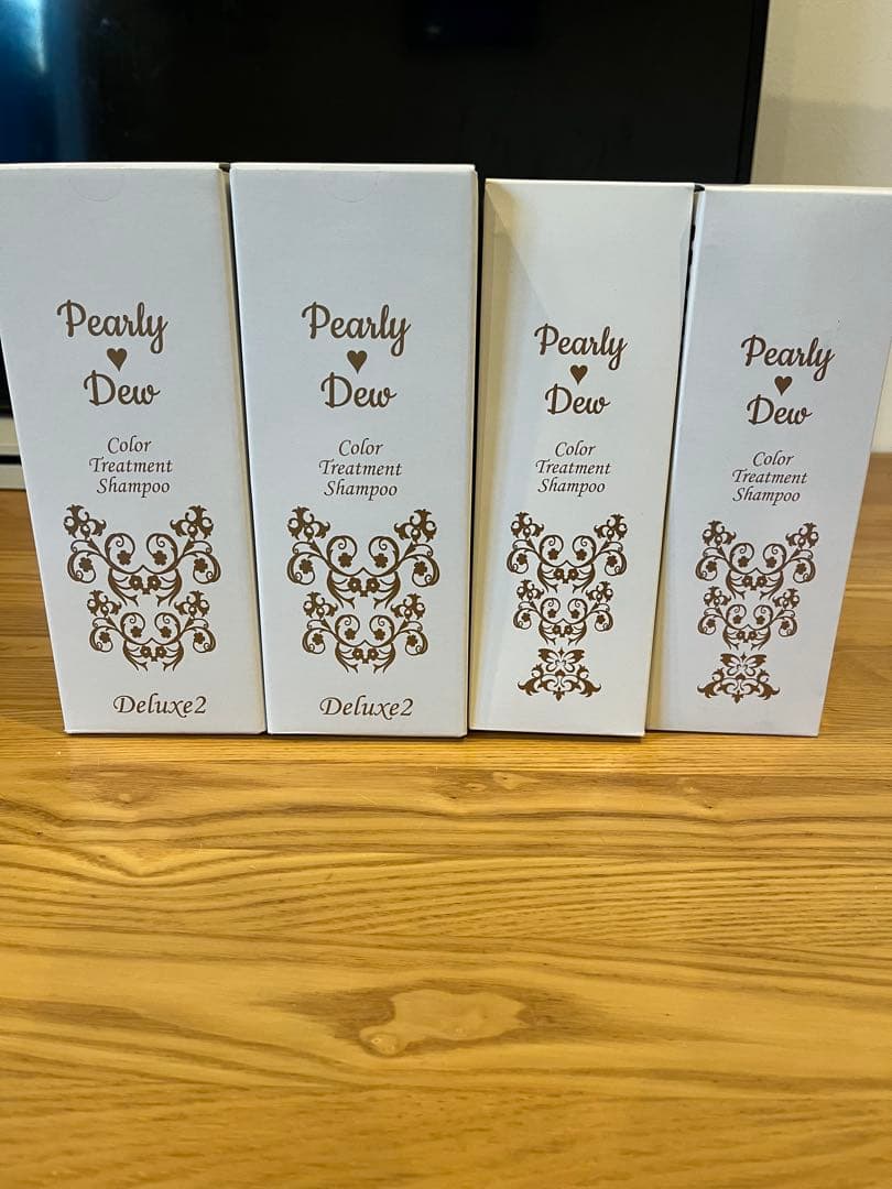 【新品、未開封】パーリーデュー 白髪ヘアカラートリートメントシャンプー