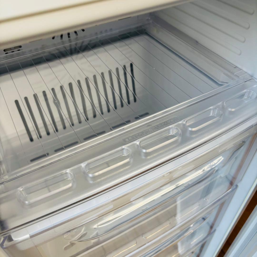 三菱 121L 冷凍庫 MF-U12N-W1 2011年製