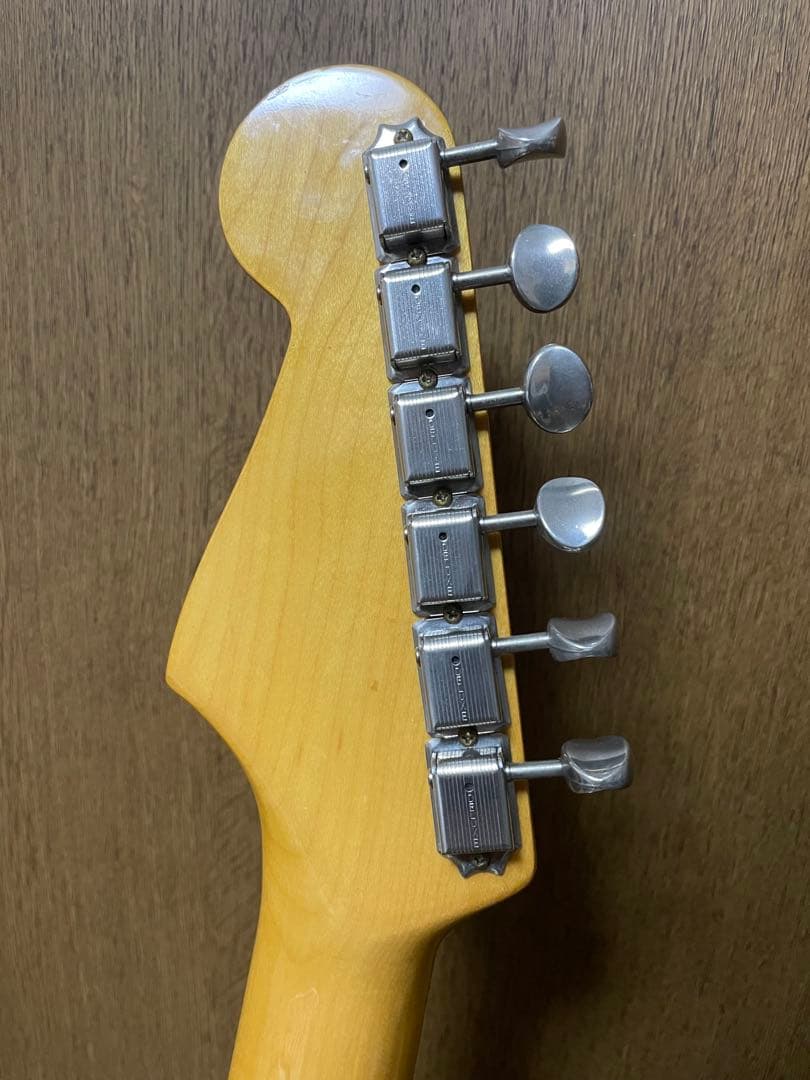 フェルナンデス　リバイバルシリーズ　RST64 ストラトキャスター　消えロゴ