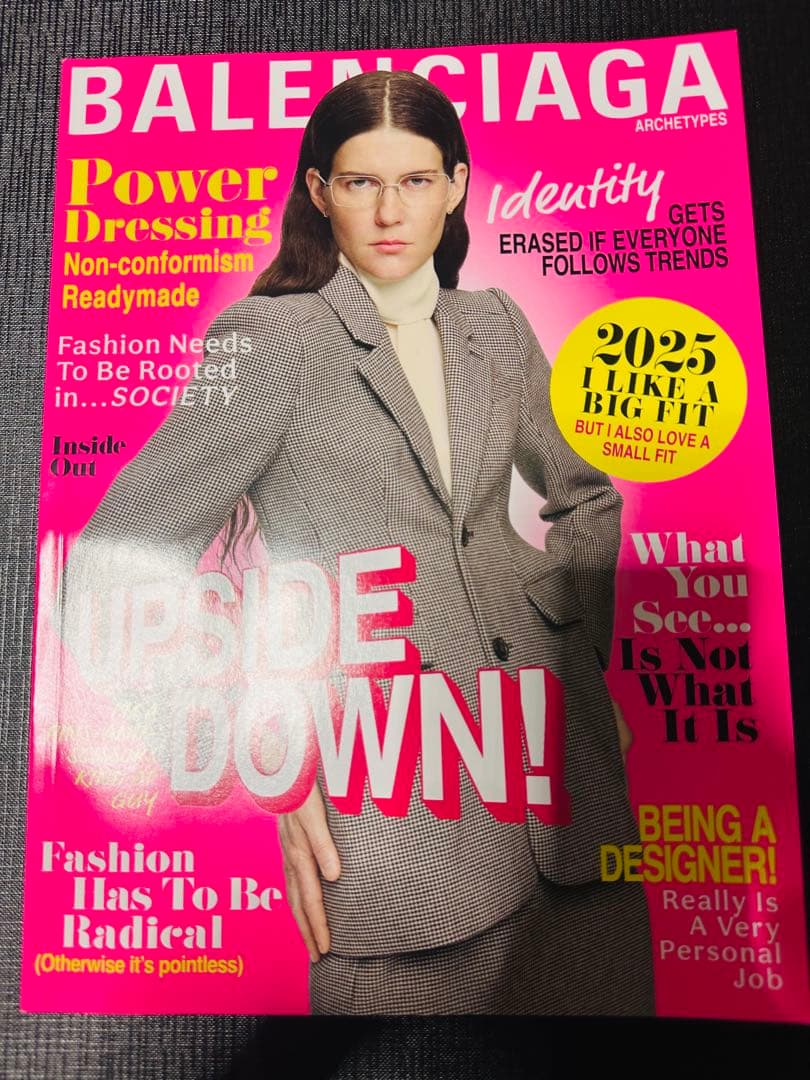 BALENCIAGA by DEMNA 展覧会 カタログ（非売品) バレンシアガ