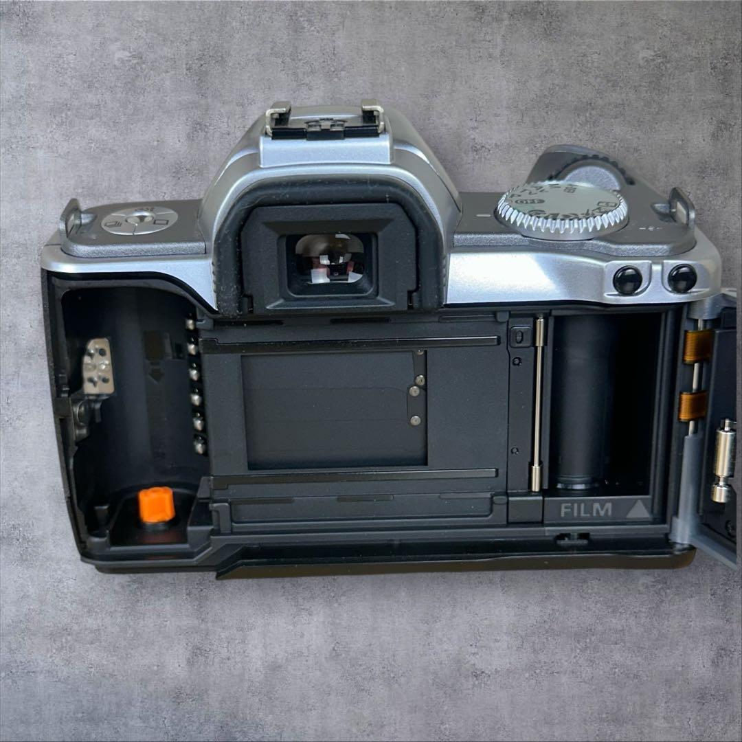 【廃盤品】Canon EOS Kiss 5 フィルムカメラ　　ストラップ取説付き