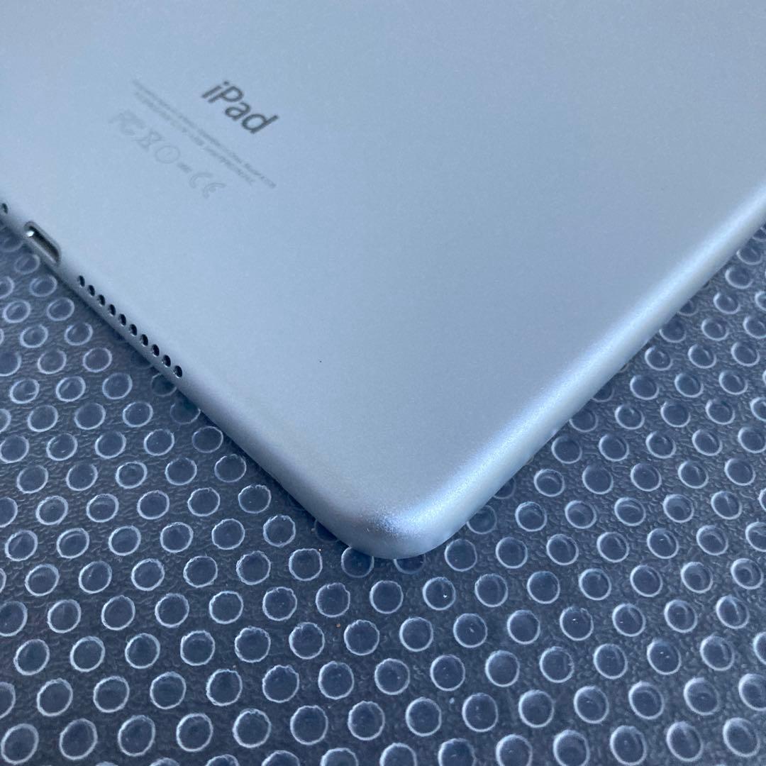 3995 電池最良好☆比較的美品☆iPad mini4 16GB WIFIモデル