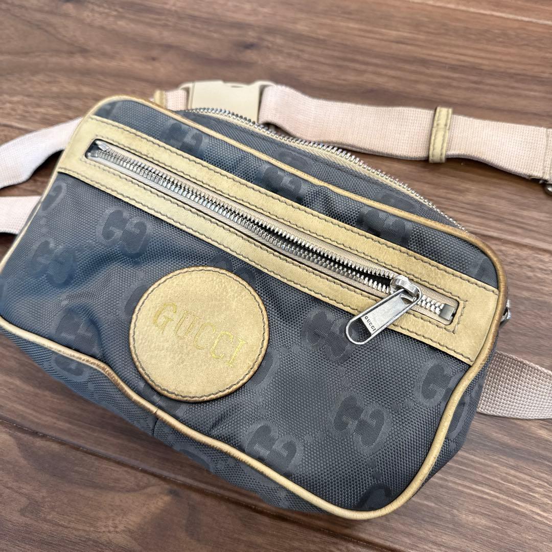 GUCCI ボディバッグ グレー