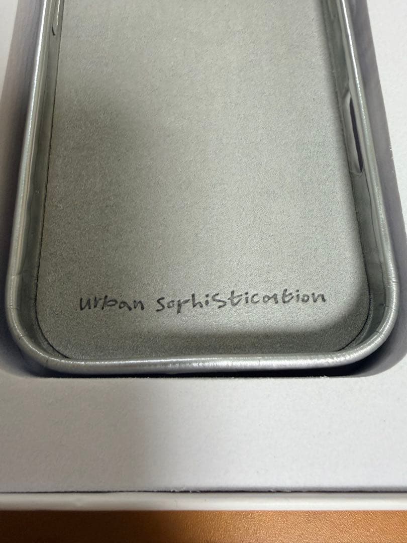 Urban Sophistication iphone17Pro ケース