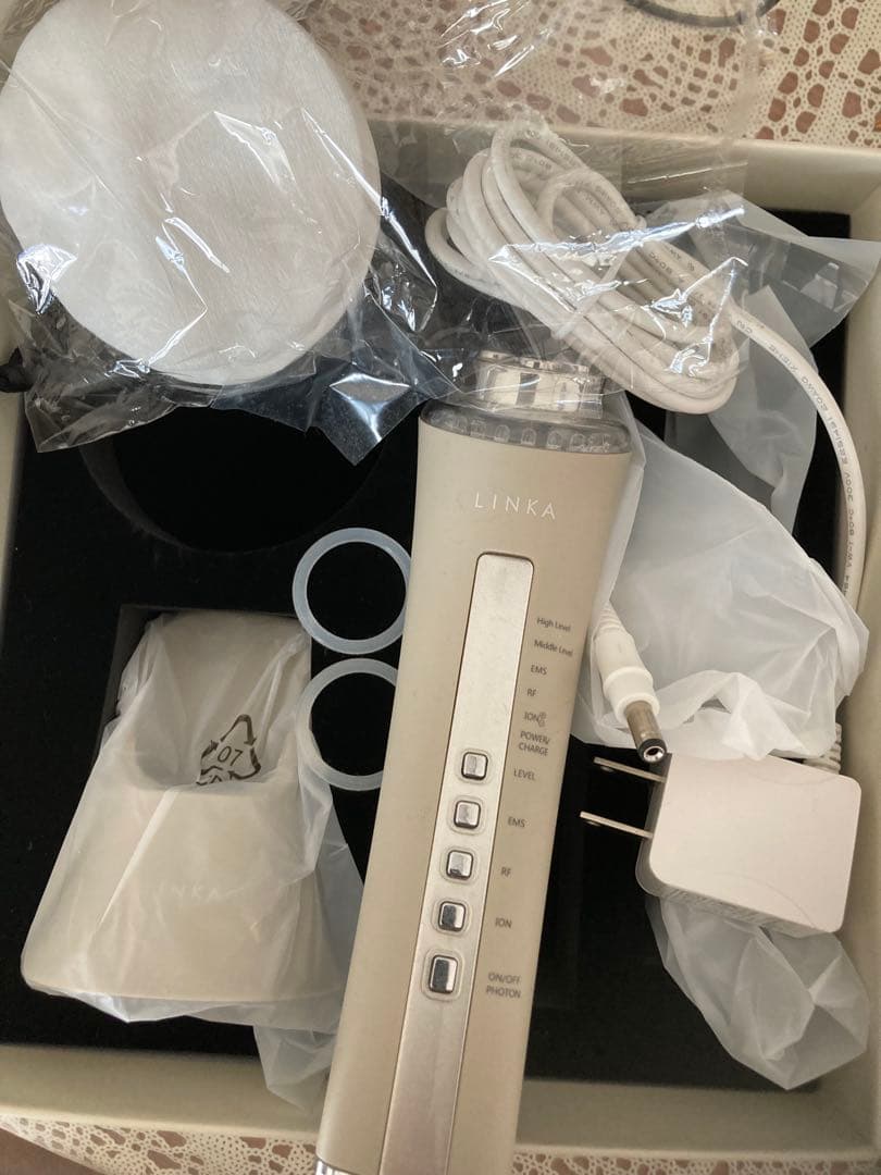 美顔器　LINKA リンカ マルチフェイシャルトリートメント