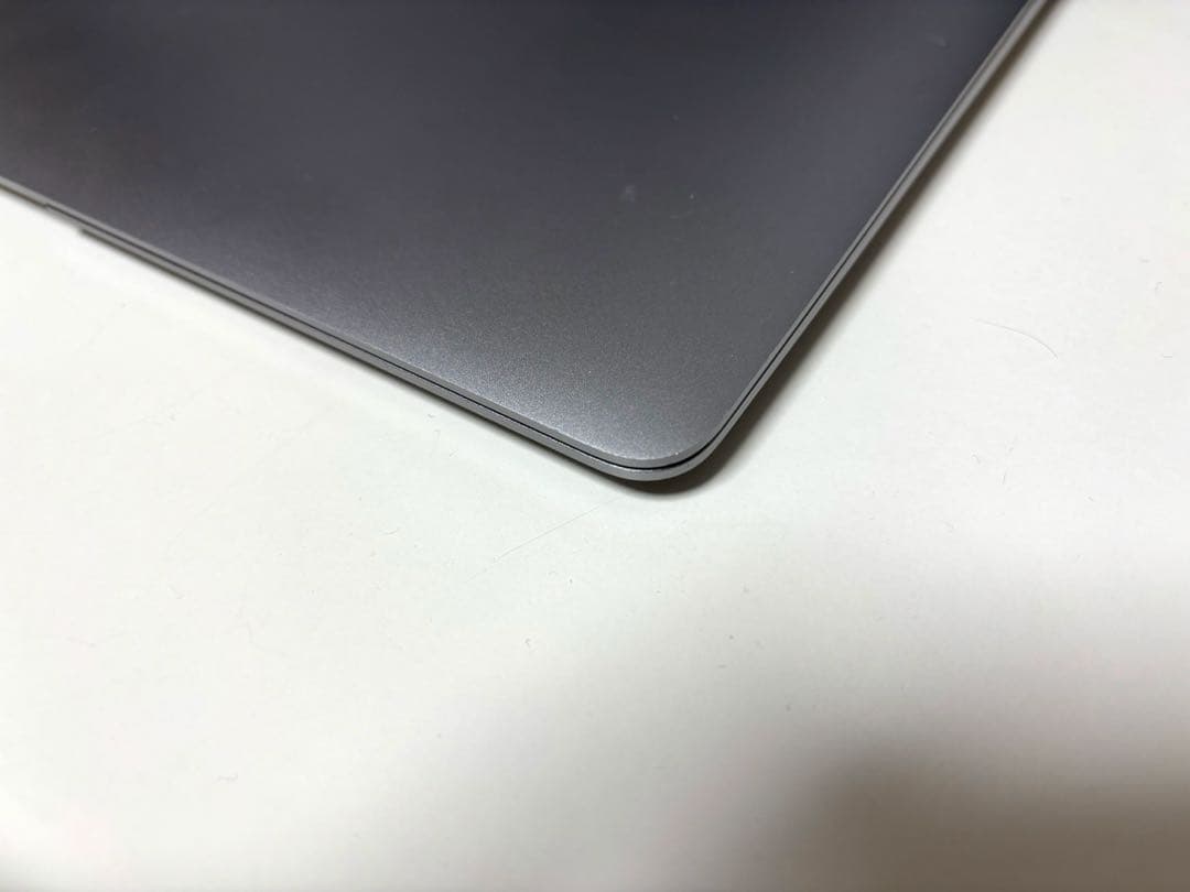 佐*藤様 美品 MacBookAir M1/16GB/256G USキー 84%