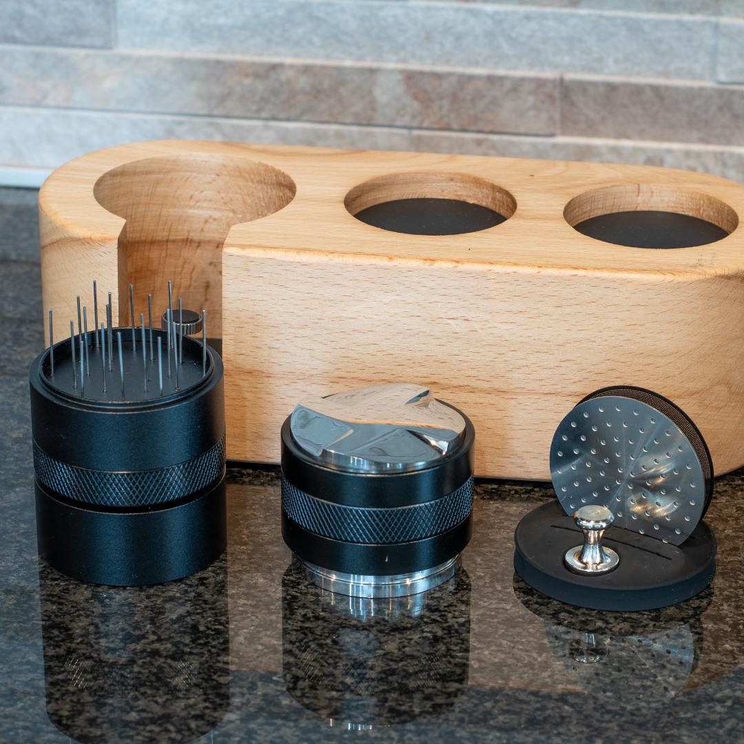 DeLonghi デロンギ デディカ EC680M エスプレッソマシン