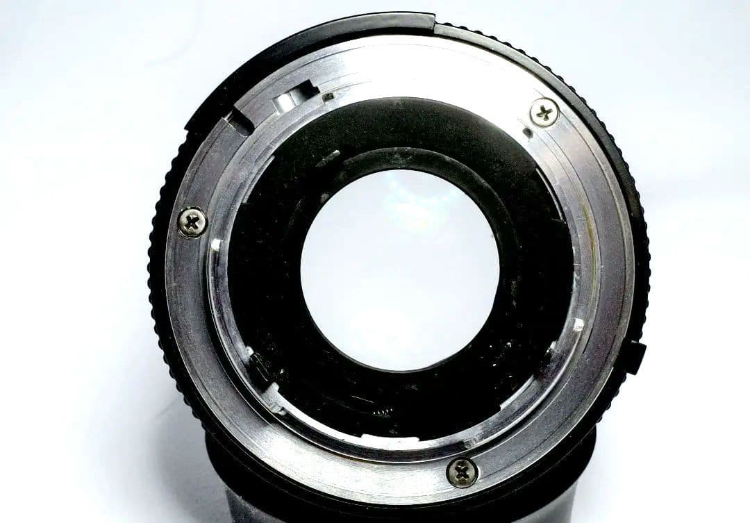 ニコン　Nikon FE + Ai-s Nikkor 50mm/F1.8