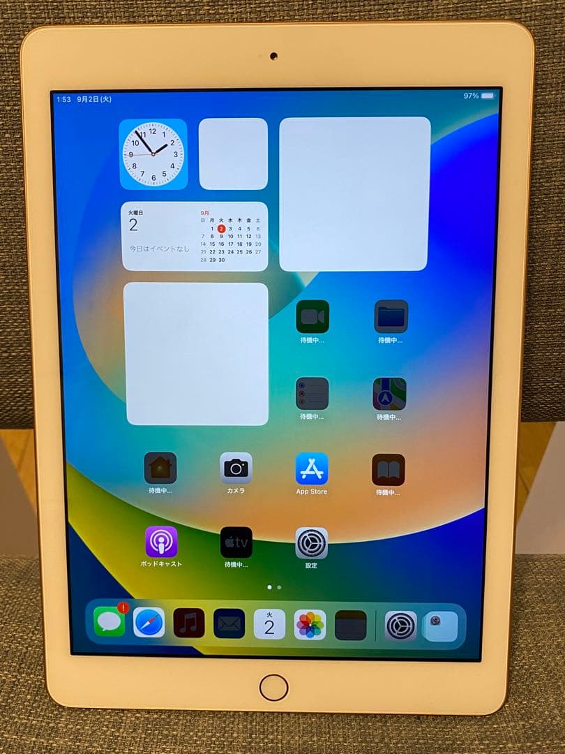 美品 Apple iPad 第6世代 32GB Wi-Fiモデル