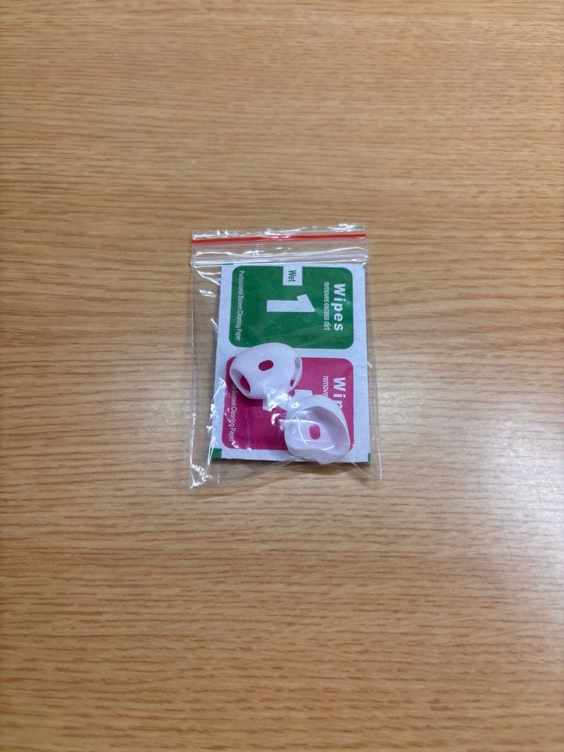 らいら様AirPods 4 （ANC搭載）　（iFaceケース&イヤーピース付）