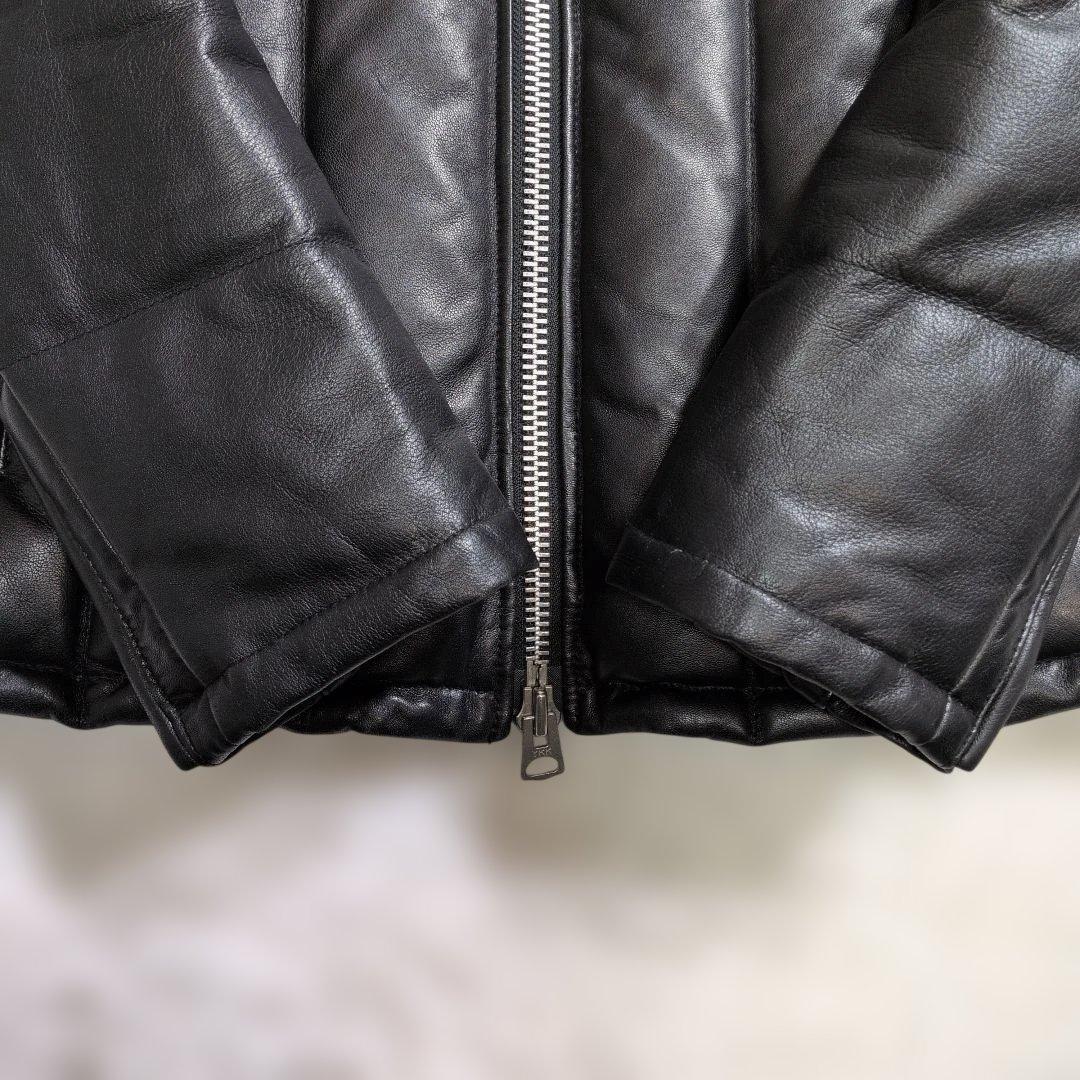 未使用級　AVIREX レザーダウン羊革　グリーンイラスト　黒　ブラック　M