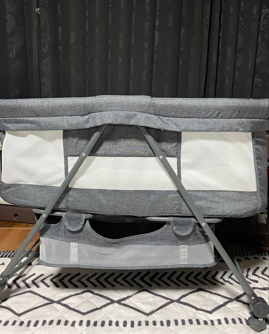折り畳み　ベビーベッド