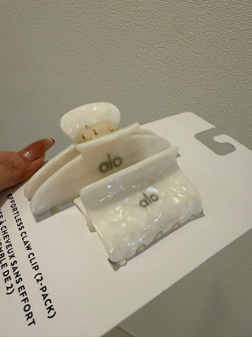 alo ヘアクリップ